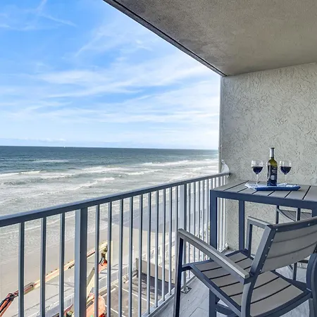 Daytona Beach Retreat Beach Access!